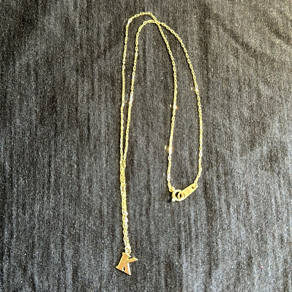 Initial K necklace, K18 gold - Picture 2 of 3